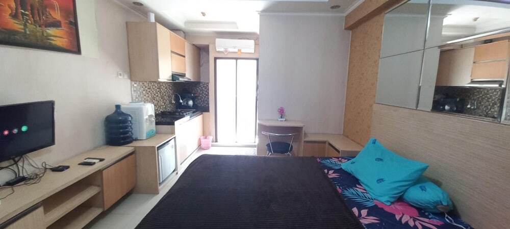 Бандунг: OYO 93480 Apartement Gateway Cicadas By