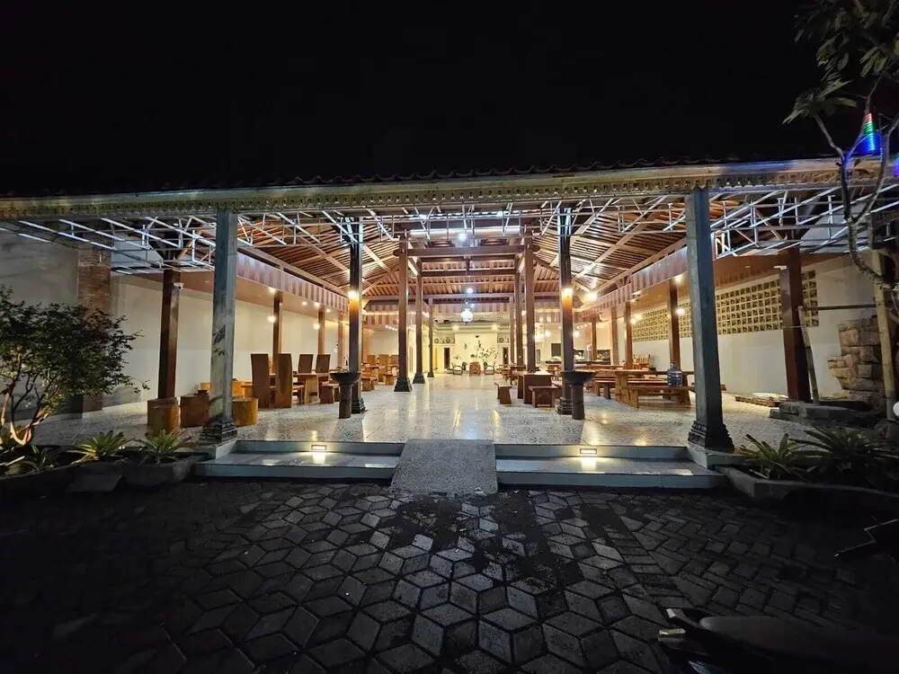 Маланг: Omah Joglo Bugis