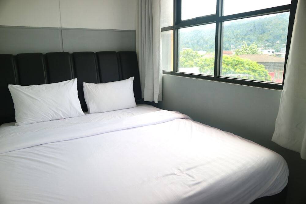 Паданг: 360Homestay