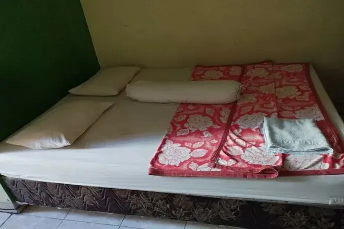 Сампит: Spot On 93535 Pondok Gusang Kuala