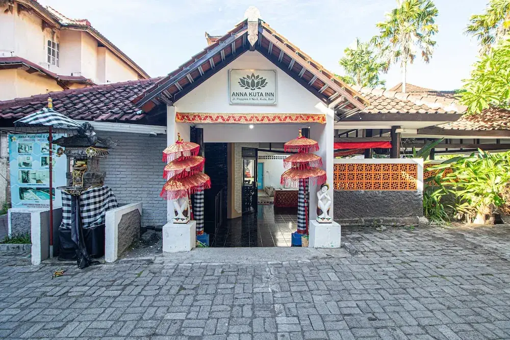 Кута: Capital O 93486 Anna Inn Kuta