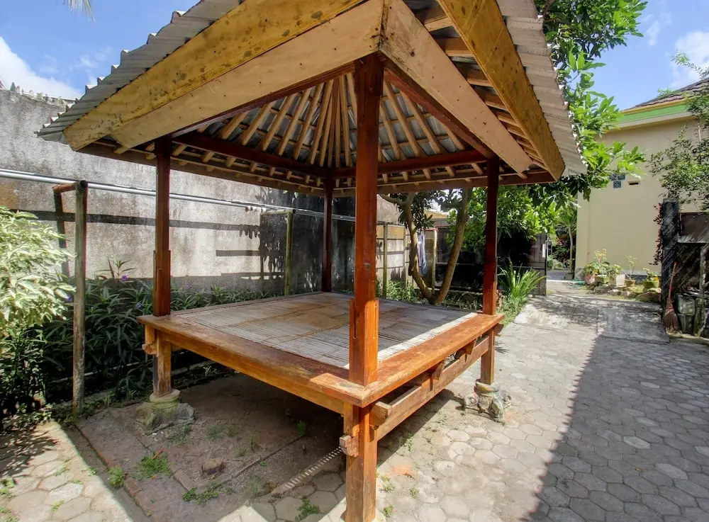 Jerowaru: OYO Life 92829 Kos Insan Madani