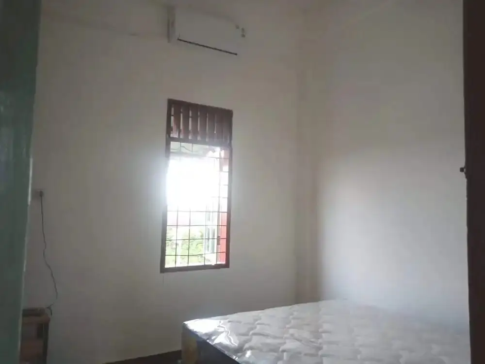 Тангеранг: OYO Life 92779 Kost Arjuna