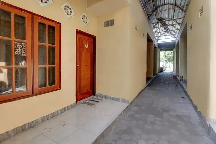 Jerowaru: OYO Life 92846 Kost Putra Griya Eka