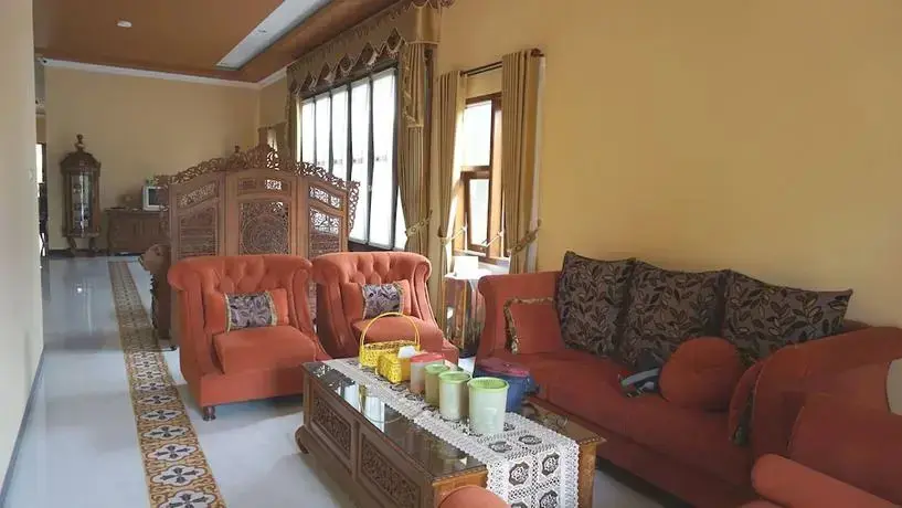 Тубан: OYO Life 92886 Rumah Nyaman Radhika 2 Syariah