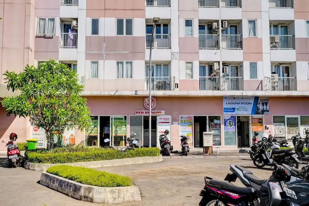 Караванг: OYO Life 92874 Apartement Grand Sentraland Karawang By Red Dragon