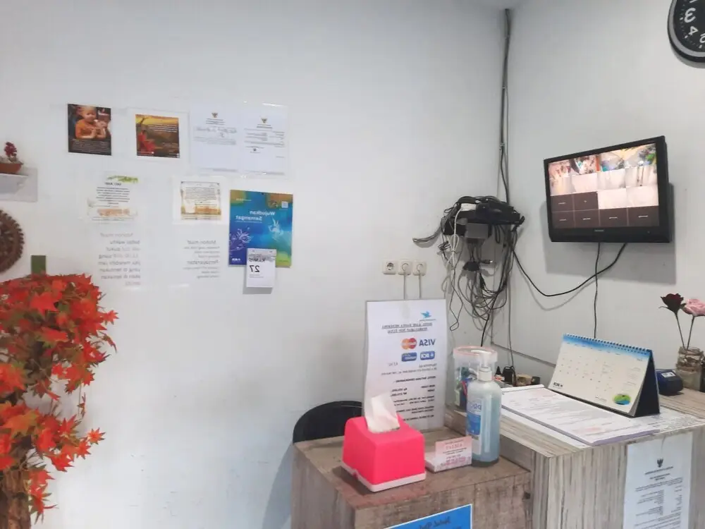 Джакарта: OYO Life 92883 Kost Ratana Cengkareng Syariah