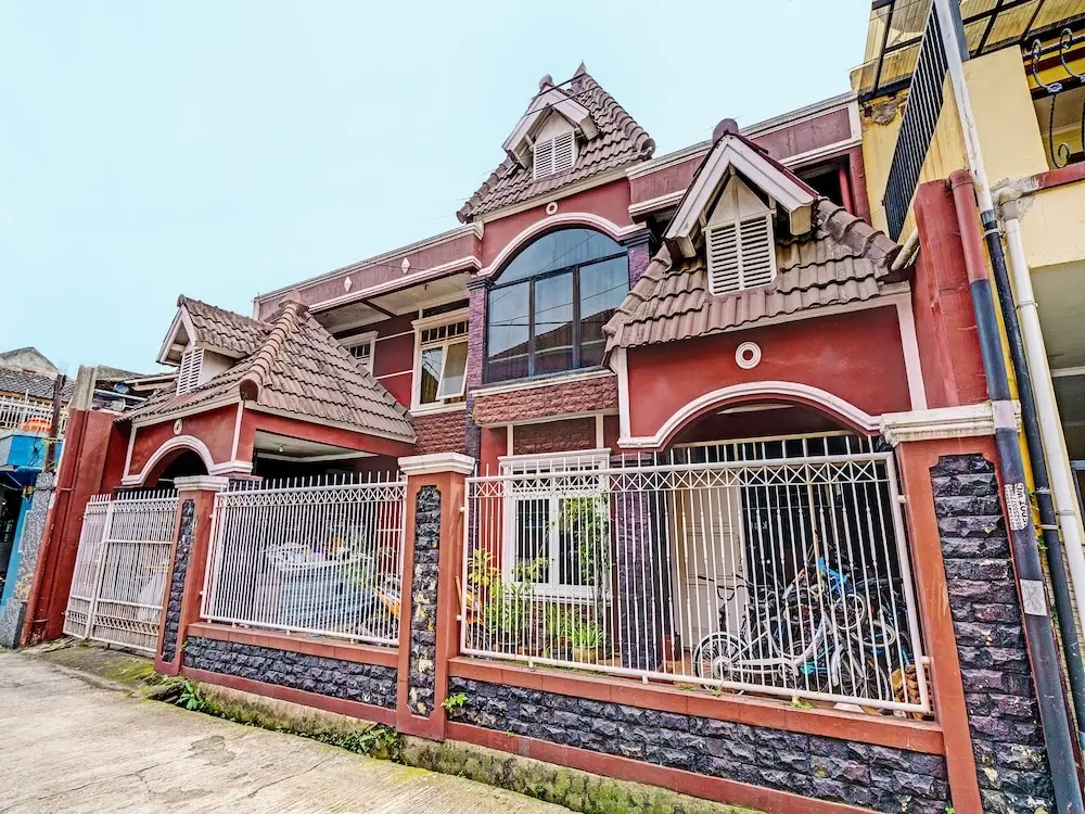 Бандунг: OYO Life 92546 Kost Merah Bojongsoang