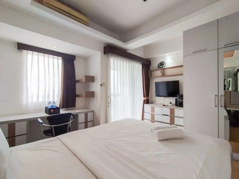 Бандунг: Best Location 1Br Without Living Room Apartment Braga City Walk