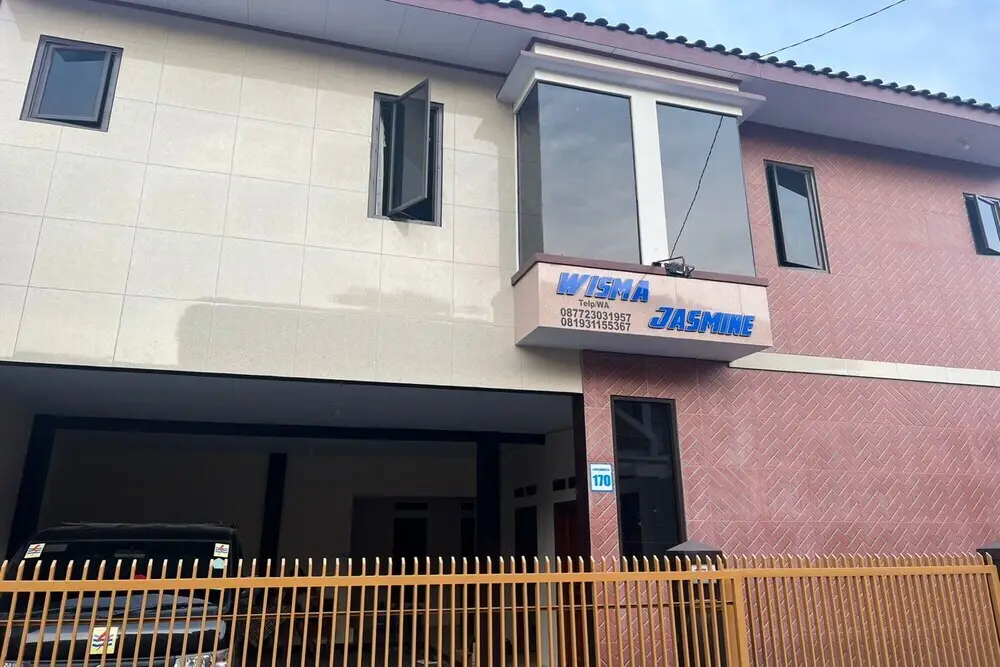 Кунинган: OYO Life 2884 Wisma Jatnika Syariah