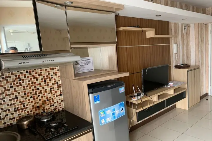 Депок: Oyo Life 93374 Andira Inn