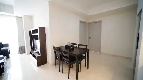 Homey 3Br With Private Lift At Grand Sungkono Lagoon Apartment — фото 1