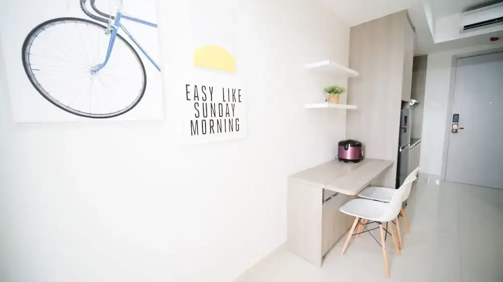 Сурабая: Good Choice And Homey 1Br Grand Sungkono Lagoon Apartment
