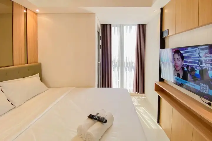 Джакарта: Good And Homey 1Br At Gold Coast Apartment
