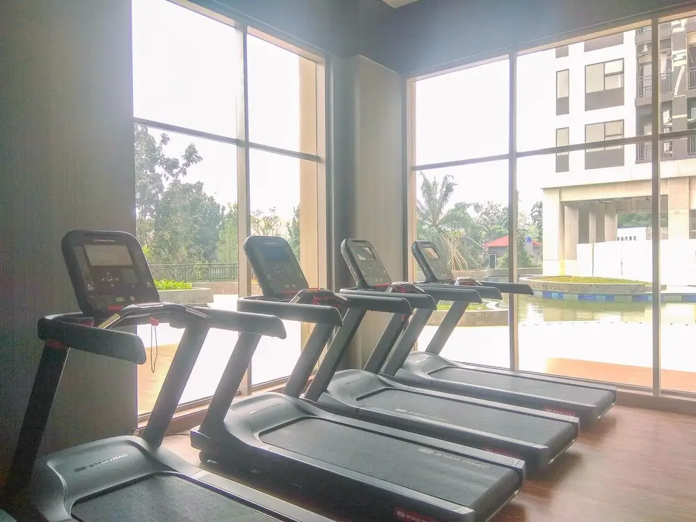 Депок: Well Designed Studio Room Transpark Cibubur Apartment