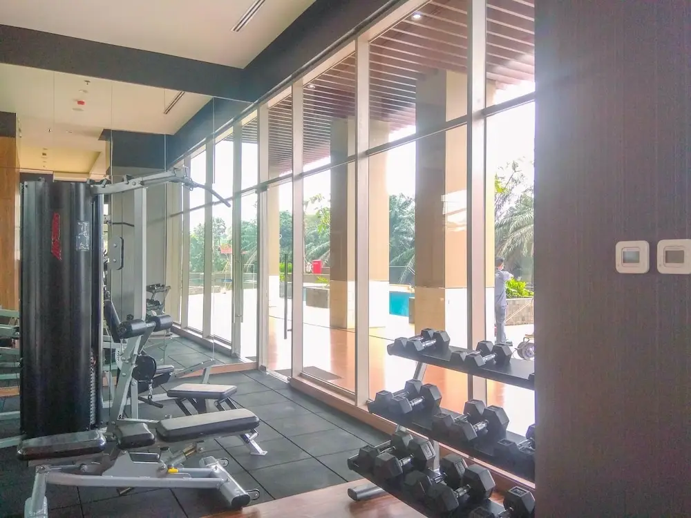 Депок: Well Designed Studio Room Transpark Cibubur Apartment