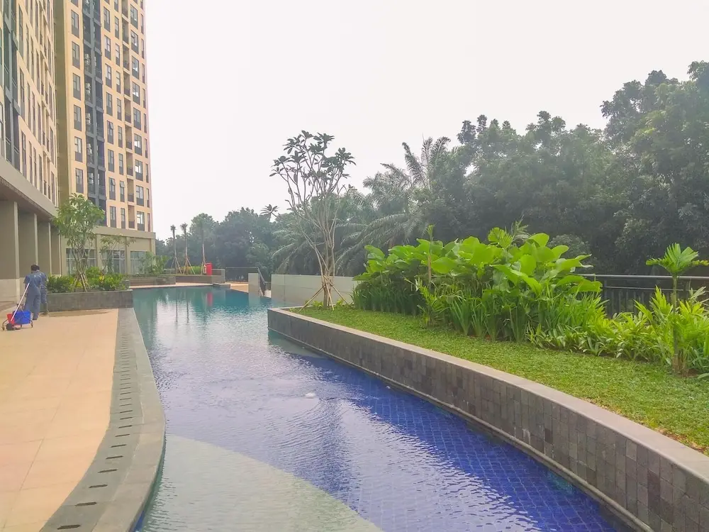 Депок: Well Designed Studio Room Transpark Cibubur Apartment