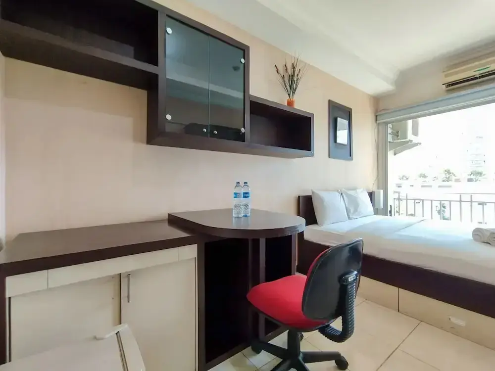 Бандунг: Cozy Studio At Galeri Cimbuleuit 1 Apartment