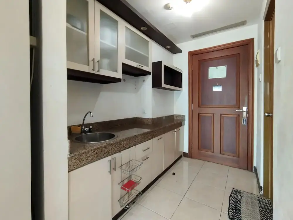 Бандунг: Cozy Studio At Galeri Cimbuleuit 1 Apartment