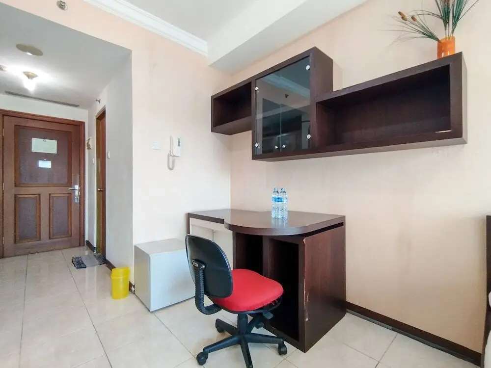 Бандунг: Cozy Studio At Galeri Cimbuleuit 1 Apartment