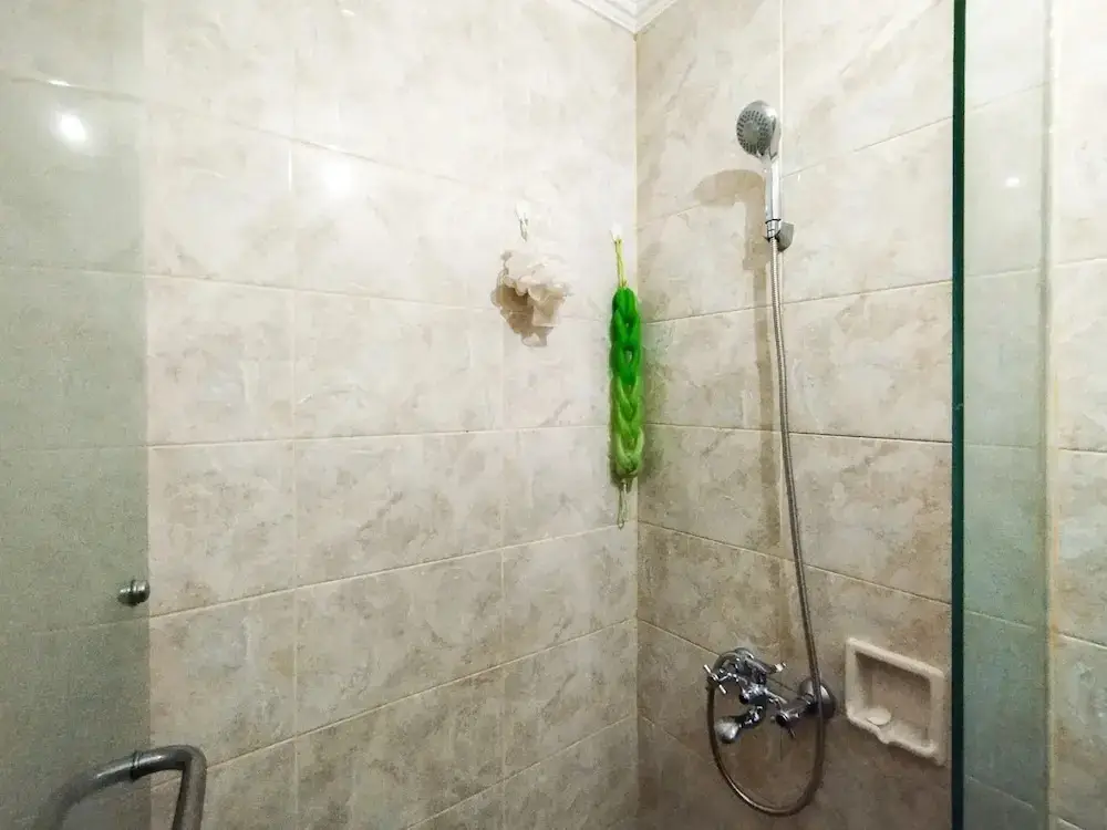 Бандунг: Cozy Studio At Galeri Cimbuleuit 1 Apartment