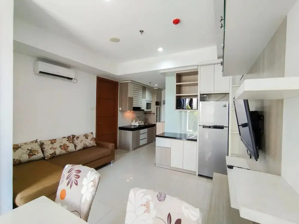 Бандунг: The Urbanite 2Br At Apartment Dago Suites