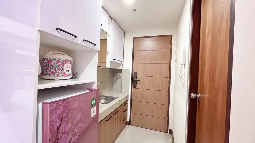 Макассар: Scenic Studio Room Apartment Vida View Makassar