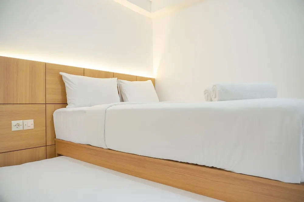 Джакарта: Good Choice And Minimalist 1Br Bassura City Apartment