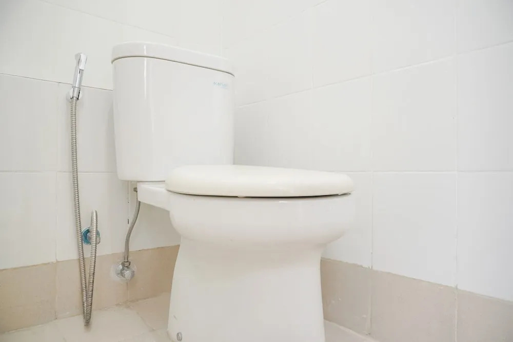 Джакарта: Good Choice And Minimalist 1Br Bassura City Apartment