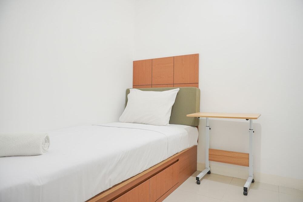 Джакарта: Gorgeous And Homey 2Br Bassura City Apartment Near Mall