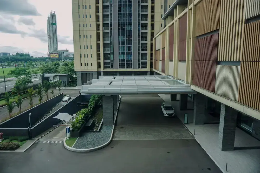 Legok: Spacious 1Br With Extra Room Branz Bsd City Apartment