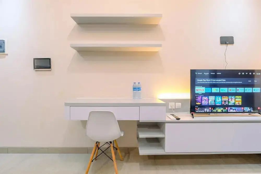 Джакарта: Comfort And Modern Look 1Br Menara Jakarta Kemayoran Apartment