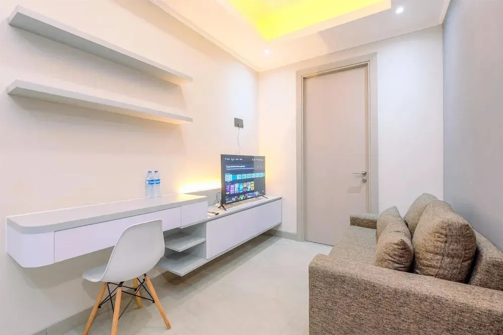 Джакарта: Comfort And Modern Look 1Br Menara Jakarta Kemayoran Apartment