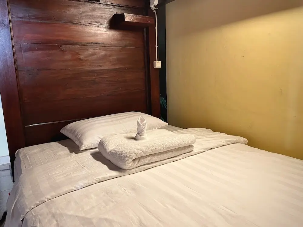 Умеаньяр: Desa Hostel