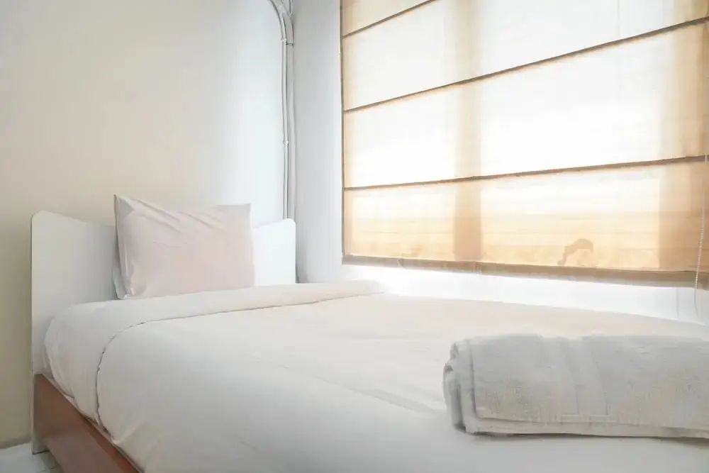 Джакарта: Comfortable And Combined 3Br At City Park Apartment