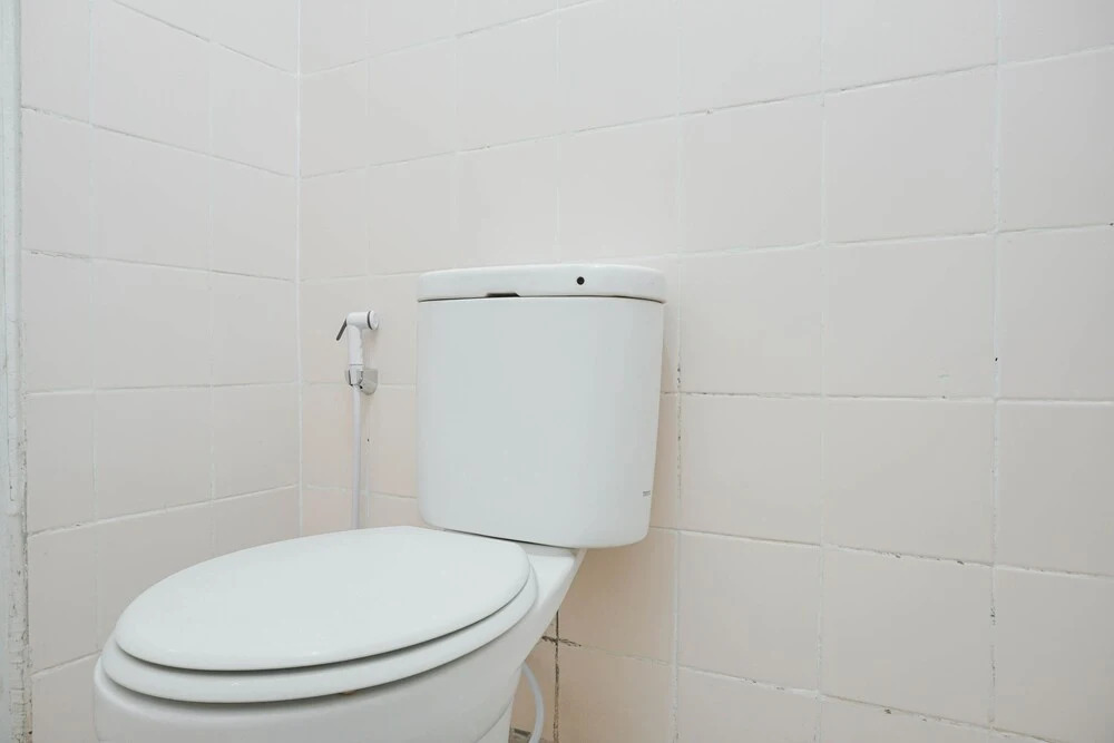 Джакарта: Comfortable And Combined 3Br At City Park Apartment