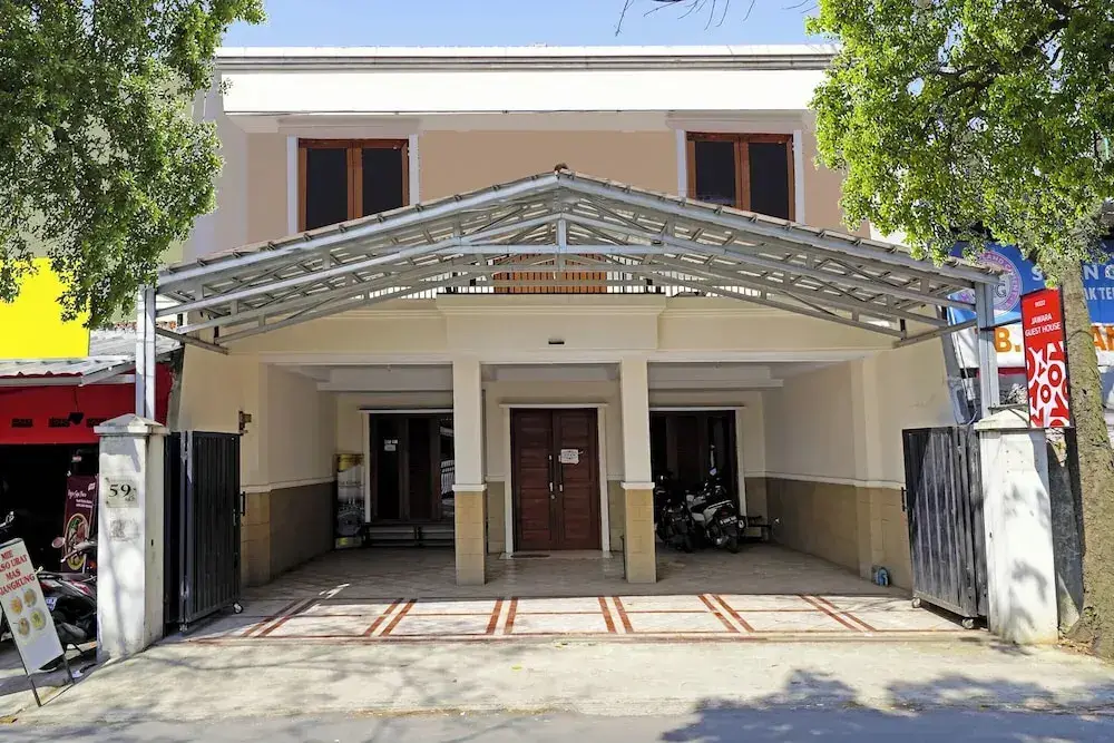 Бандунг: OYO 91322 Jawara Guest House Syariah