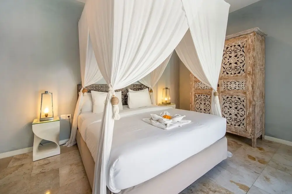 Кута: Trendy 3br Private Villa Seminyak