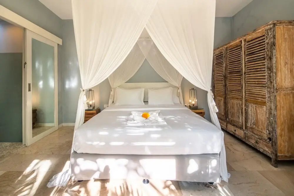 Кута: Trendy 3br Private Villa Seminyak