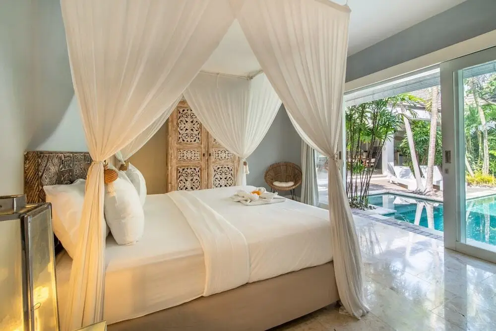 Кута: Trendy 3br Private Villa Seminyak