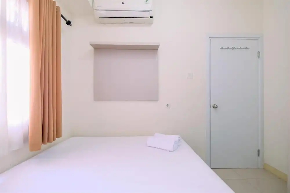 Джакарта: Comfort Designed 2Br At Green Pramuka City Apartment