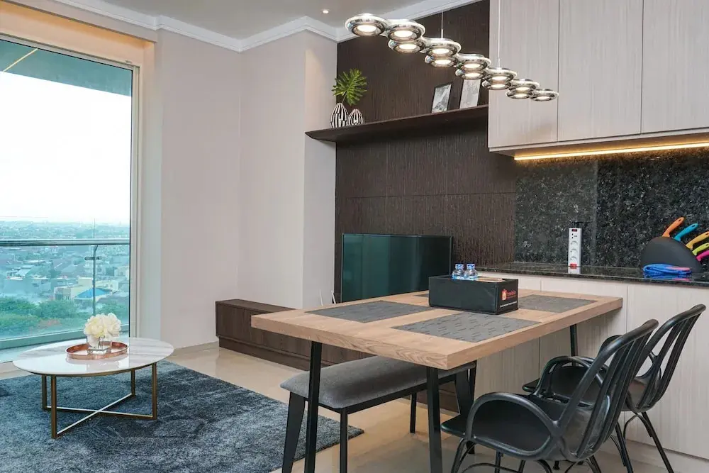 Джакарта: Elegant 2Br Citralake Suites Apartment