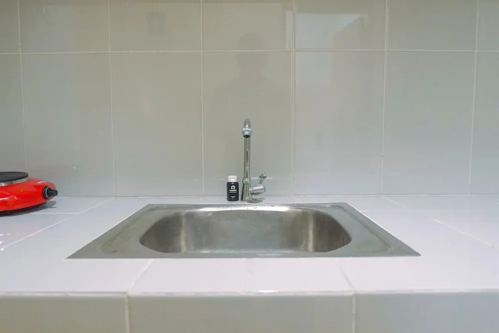 Сурабая: Scenic Studio Apartment At Bale Hinggil