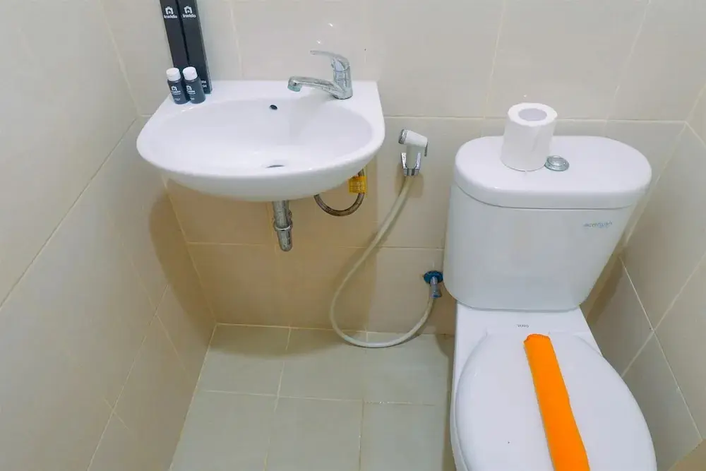 Сурабая: Scenic Studio Apartment At Bale Hinggil