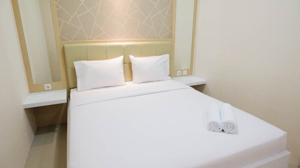 Сурабая: Elegant And Spacious 3Br At Bale Hinggil Apartment