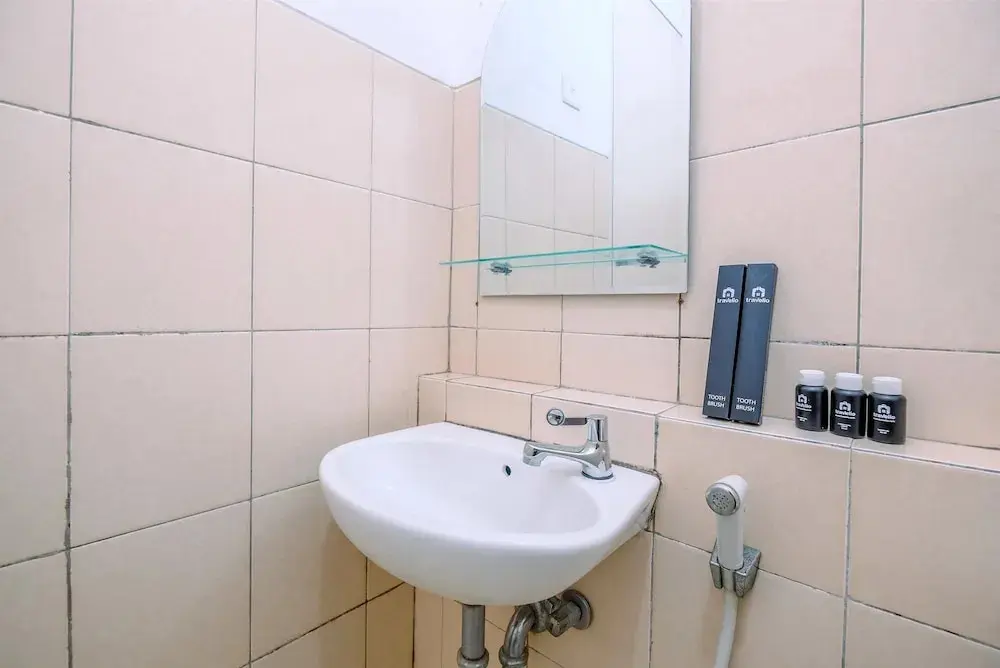 Джакарта: Cozy Living Studio At Pakubuwono Terrace Apartment