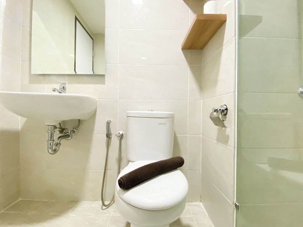 Чикаранг: Minimalist And Cozy 1Br Apartment At Mustika Golf Residence