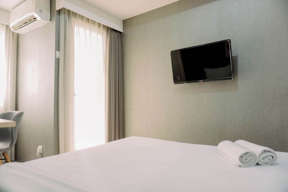 Южный Тангеранг: Best Comfy And Modern Studio At Baileys Apartment