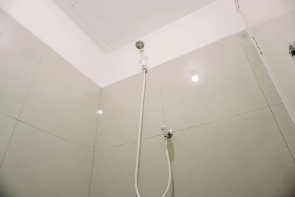 Южный Тангеранг: Best Comfy And Modern Studio At Baileys Apartment
