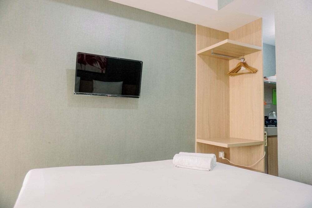 Южный Тангеранг: Best Comfy And Modern Studio At Baileys Apartment